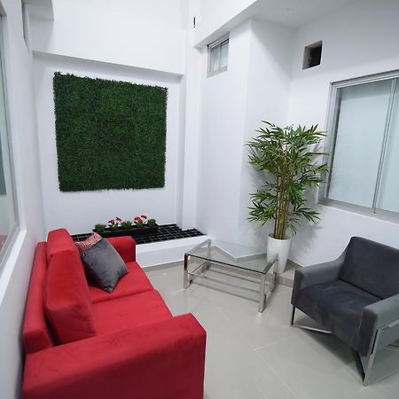 Escala Urban Hotel ชิกลาโย ภายนอก รูปภาพ
