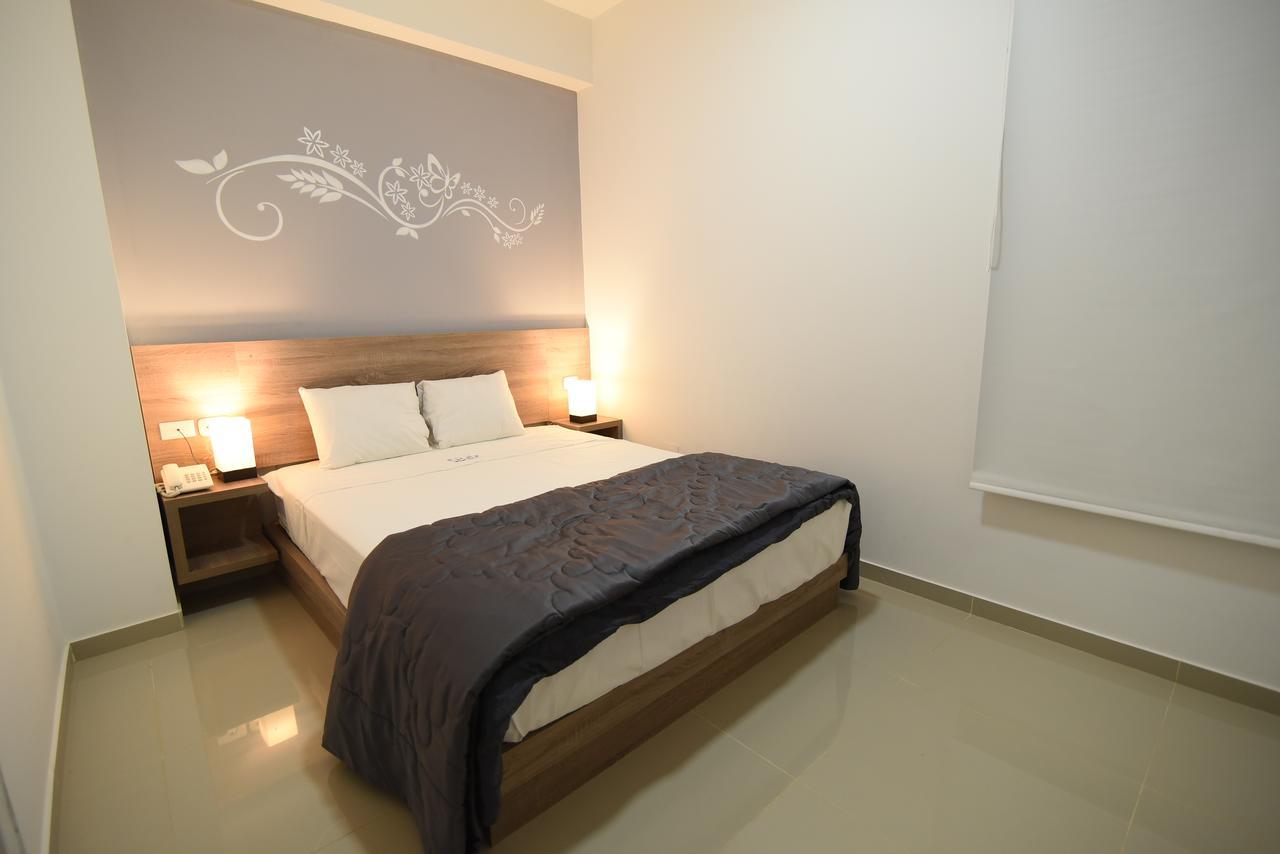 Escala Urban Hotel ชิกลาโย ภายนอก รูปภาพ