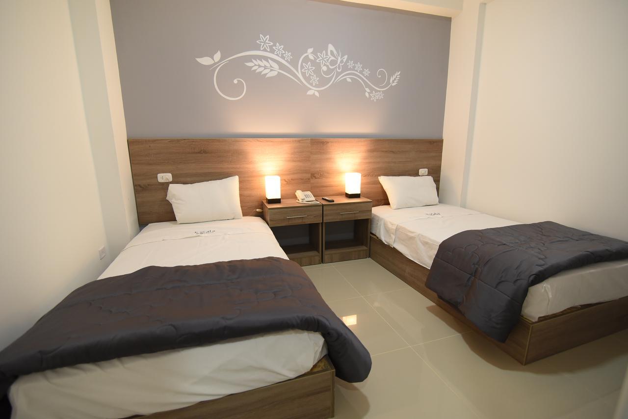 Escala Urban Hotel ชิกลาโย ภายนอก รูปภาพ